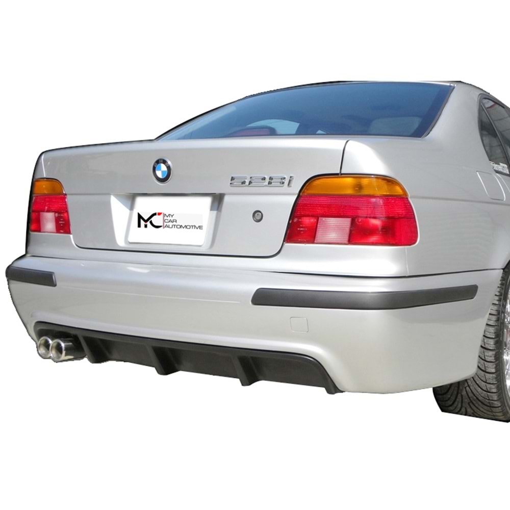 BMW E39 1995+ - Difüzör/Arka, B Plus M5 V1 Stil, Std. Bmp./Sol Çift Çıkış, Piano Black Ürün Yüzeyi, Vakum