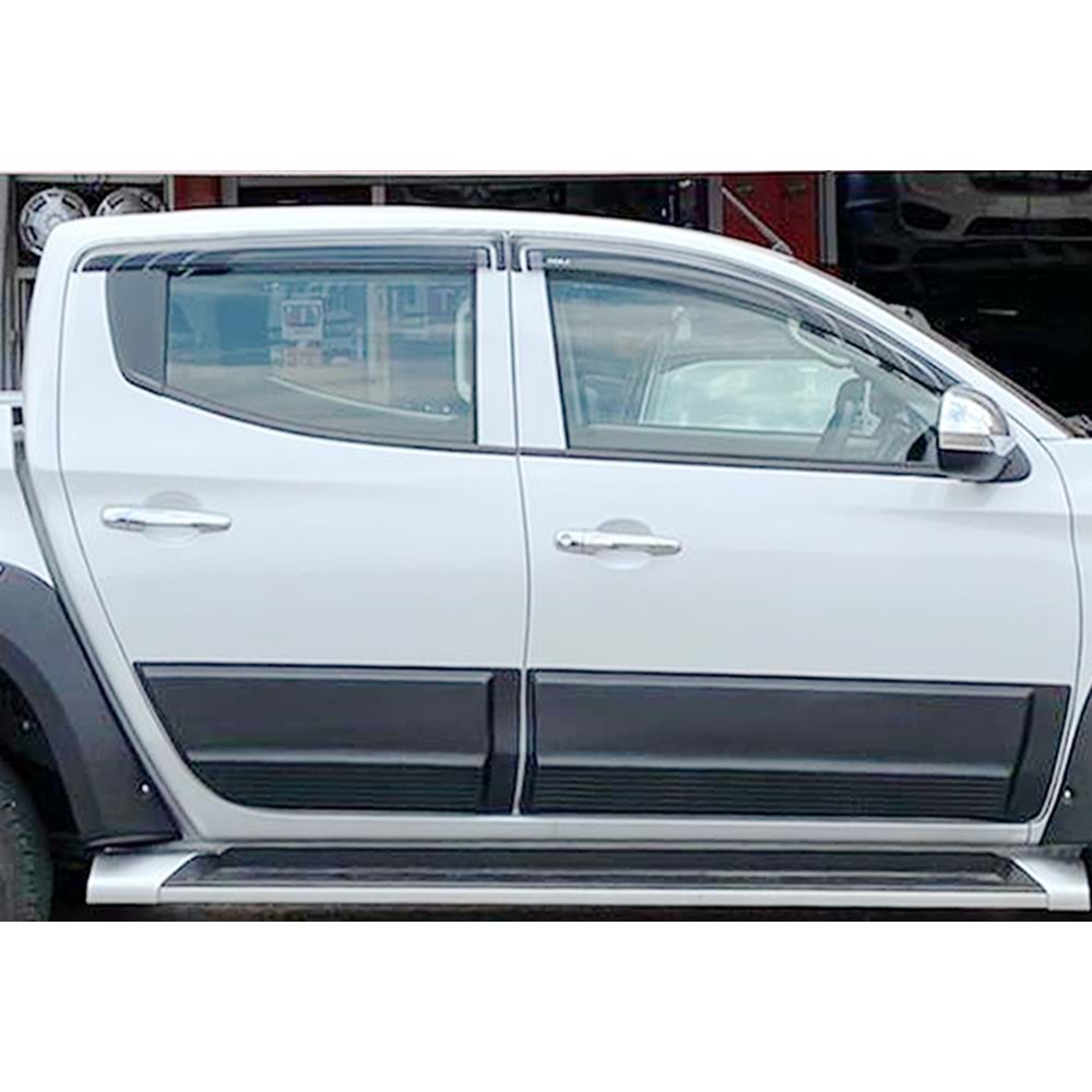 Mitsubishi L200 5 FL 2019+ - Kapı Üzeri Kaplaması A Plus+ Sport Line Stil, Mat Siyah Ürün Yüzeyi Vkm. Set