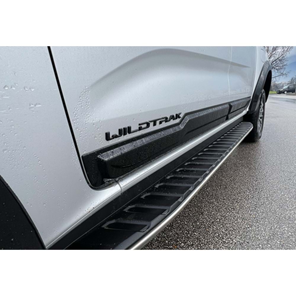 Ford Ranger T7 2022+ - Kapı Kaplaması/Üst A Plus Sport V1 Stil, Mat Siyah Ürün Yüzeyi Vkm. Set