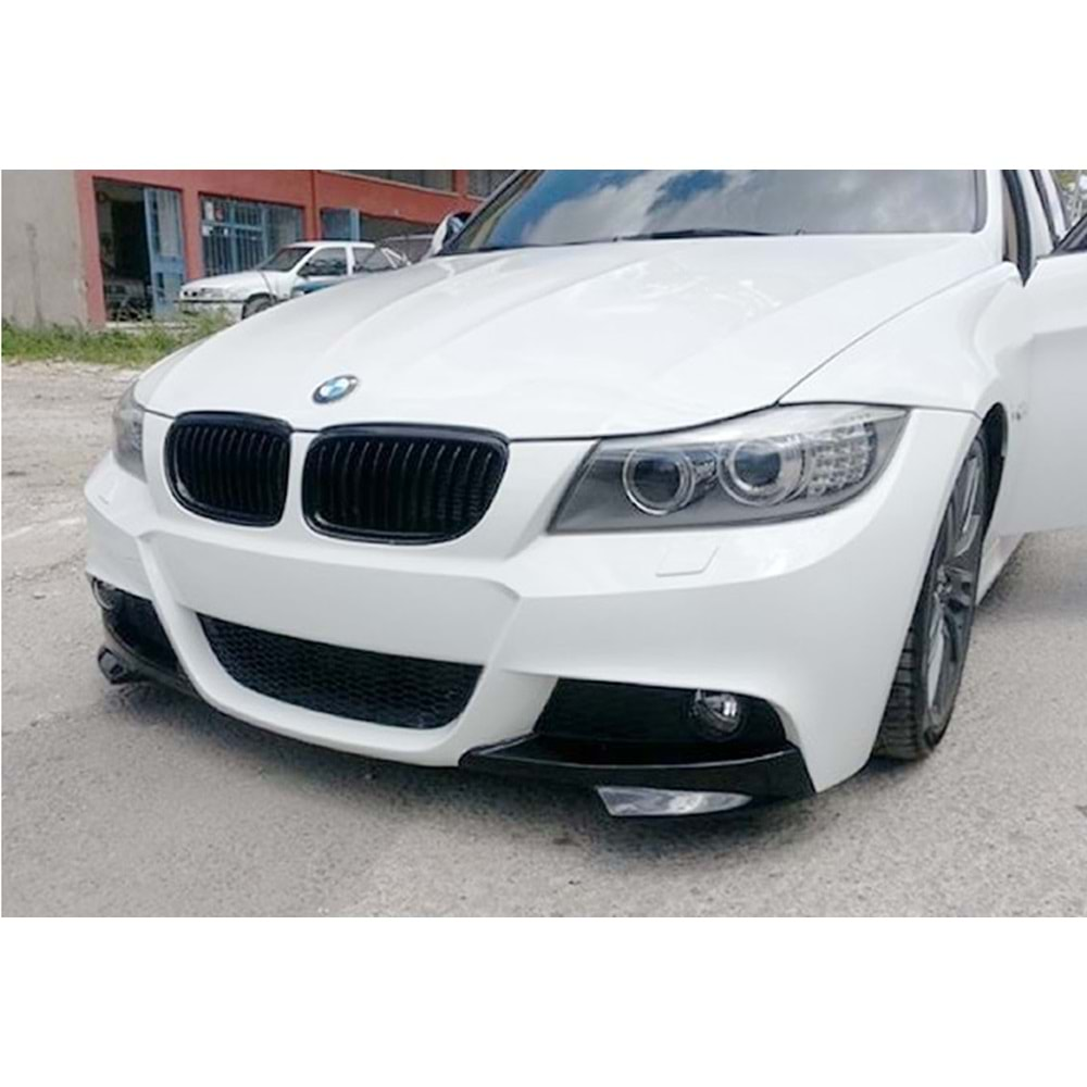 BMW E90 LCI 2008+ - Ön Flap M Performance V1 Stil, Piano Black Yüzey Vakum Set