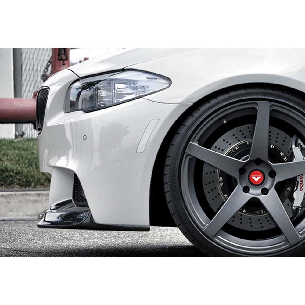 BMW F10 2010+ - Tampon Eki/Ön Vorstainer V1 Stil 1 Parça, Piano Black Ürün Yüzeyi, Vkm.