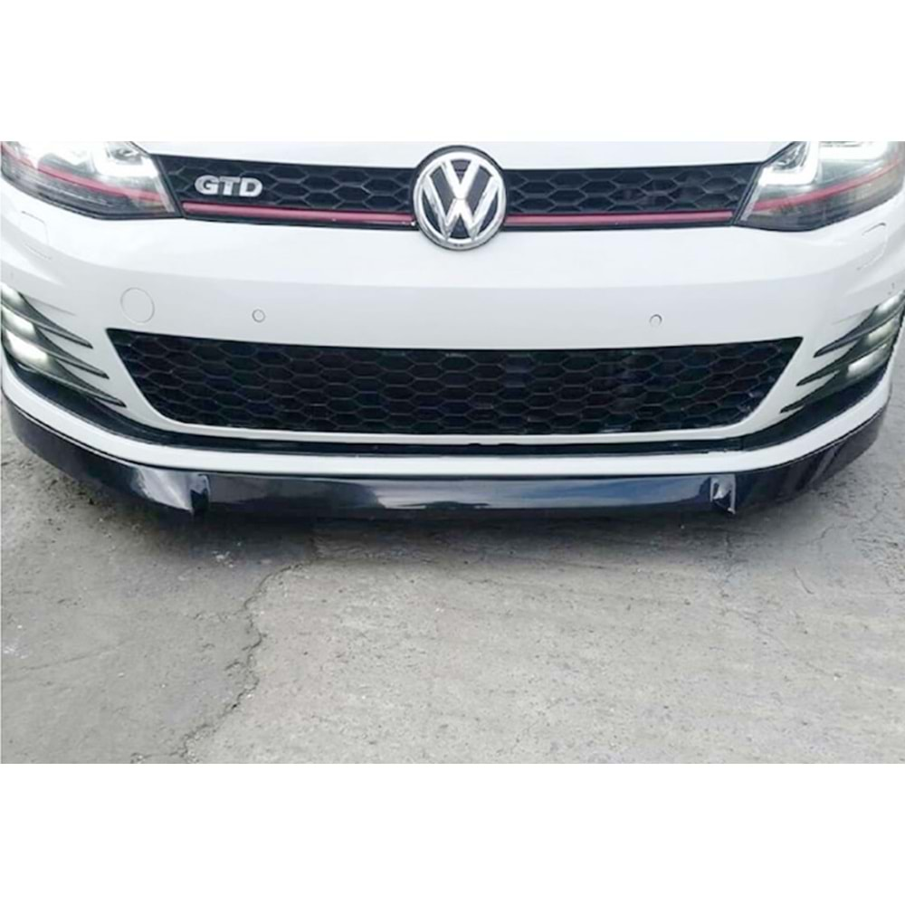 VW Golf Mk7 2012+ - Ön Lip Race Stil, Piano Black Ürün Yüzeyi, Vakum