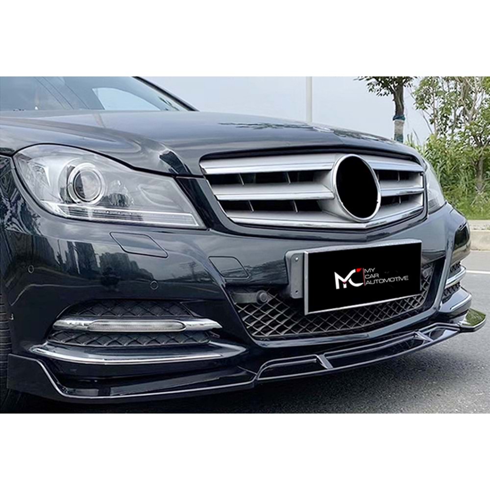 M. Benz W204 2007+ - Tampon Lipi/Ön Brabus Stil, Flaplı 3 Parçaı, Piano Black Boyalı Ürün Yüzeyi, ABS