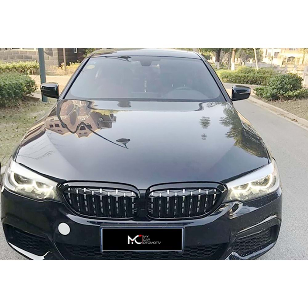 BMW G30 2017+ - Panjur Diamond Stil, Piano Black Çerçeve Krom İç ABS Set