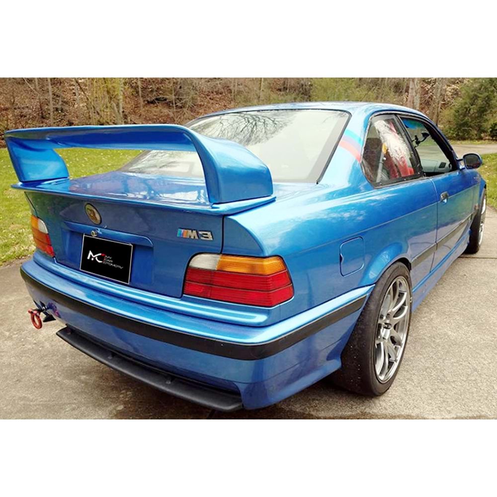 BMW E36 1990+ - Spoiler M3 GT V2B Stil Bagaj Üzeri 4 Parça, Piano Black ABS