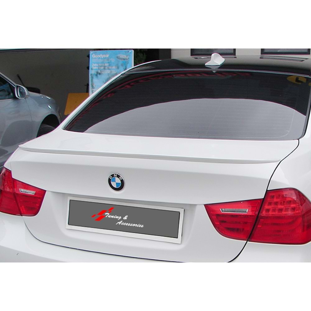 BMW E90 2004+ - Spoiler M3 Bagaj Üzeri , İşlemsiz Yüzey ABS