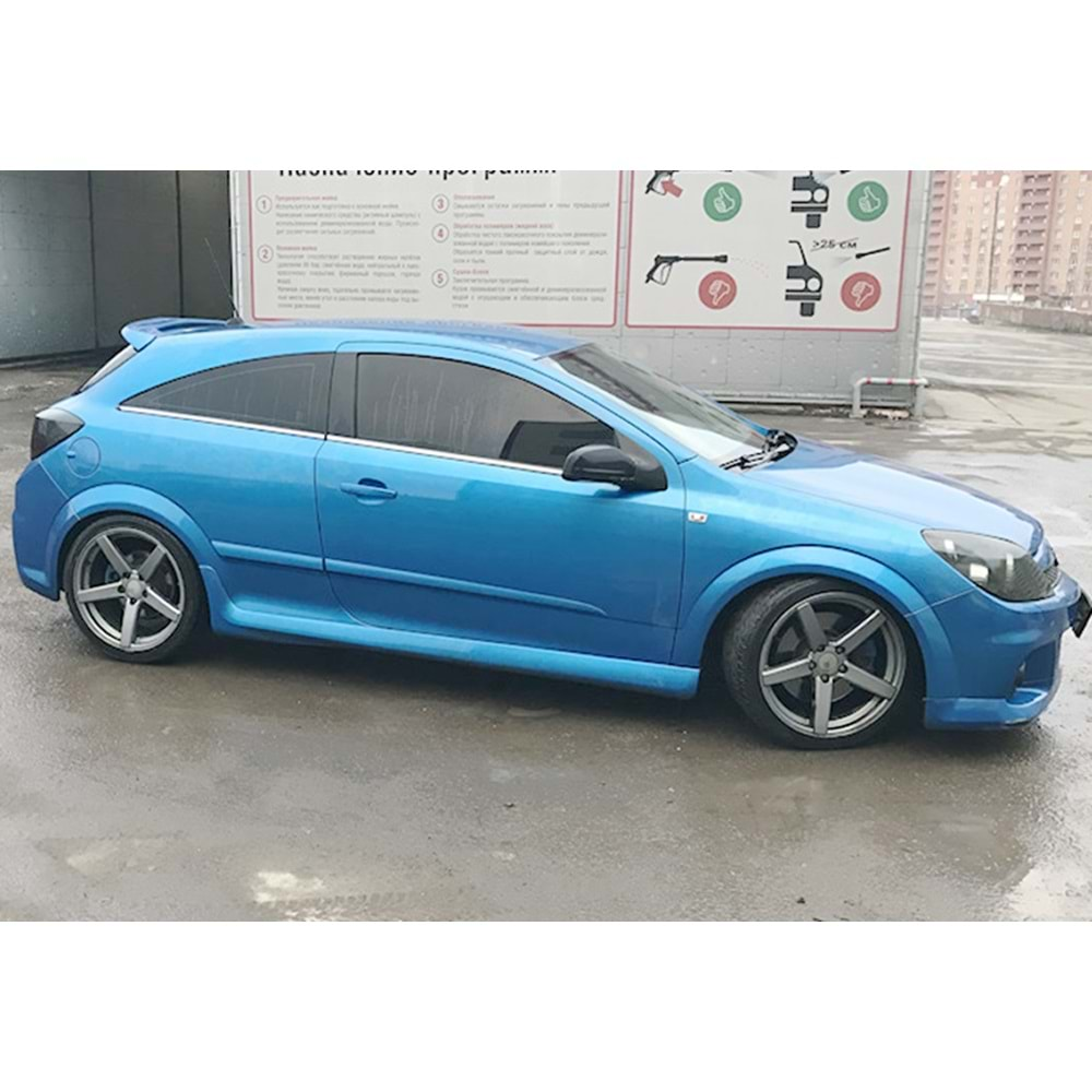 Opel Astra H 3D 2004+ - Marşpiyel OPC Stil, Astar Boyalı Yüzey FRP Set