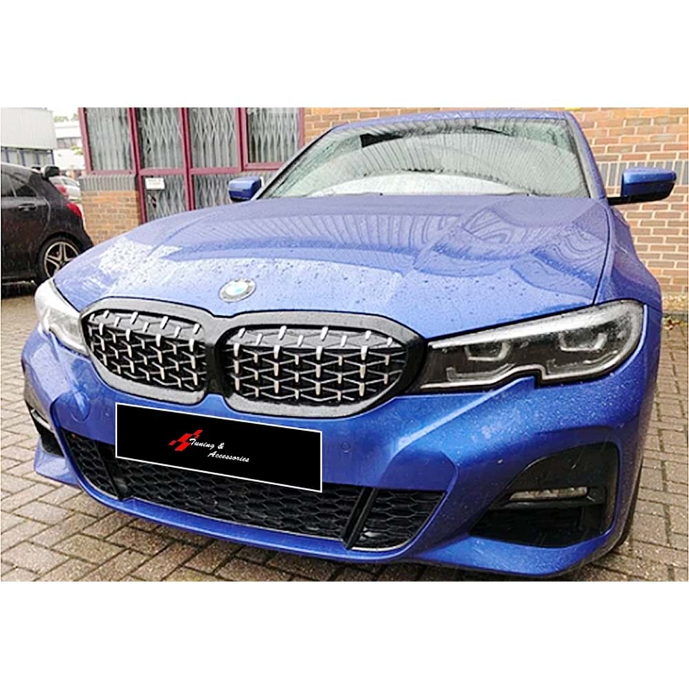 BMW G20 2019+ - Panjur Diamond Stil, Piano Black Çerçeve İç Krom Şerit ABS Set