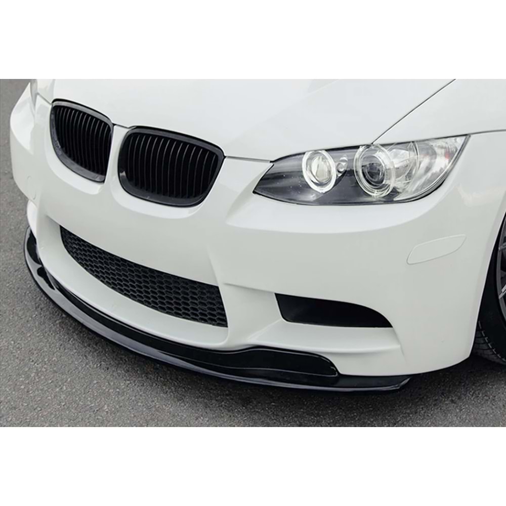 BMW E92 2007+ - Tampon Lipi/Ön, A Plus M3 GTS V2 Stil, Uzun Model, Piano Black Parlak Ürün Yüzeyi, Vakum