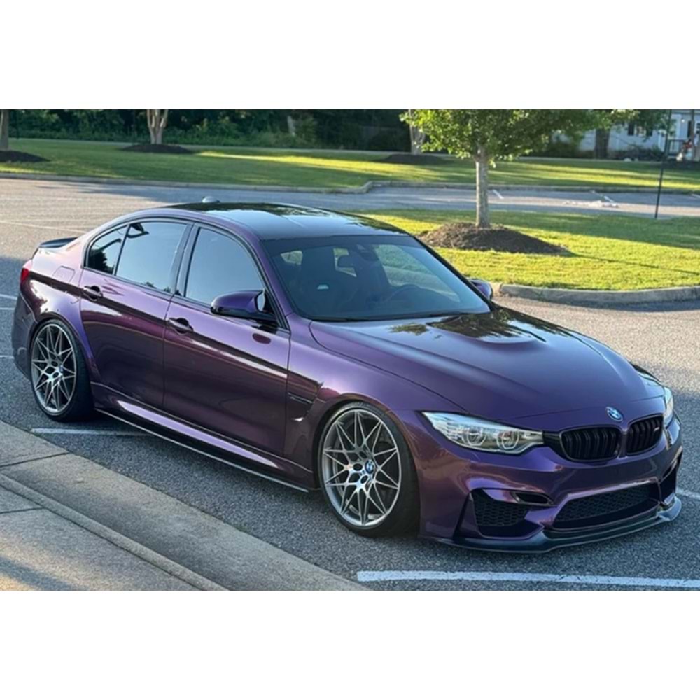 BMW F30 2012+ - Tampon Lipi/Ön, B Plus Vorstainer V1 Stil, Chn. Tampon için, Piano Black Ürün Yüzeyi, Vakum