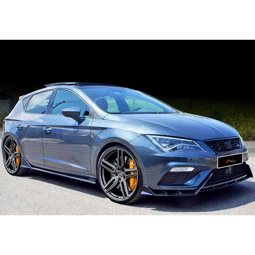 Seat Leon Mk3 FL 2017+ - Ön Lip Race Cup V1 Lenz Design, Piano Black Ürün Yüzeyi Vkm.