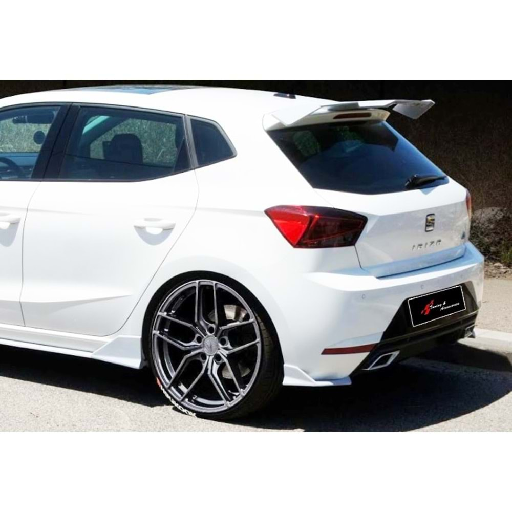 Seat Ibiza Mk5 2017+ - Flap Race Cup V1 Lenz Arka, Piano Black Vkm. Set