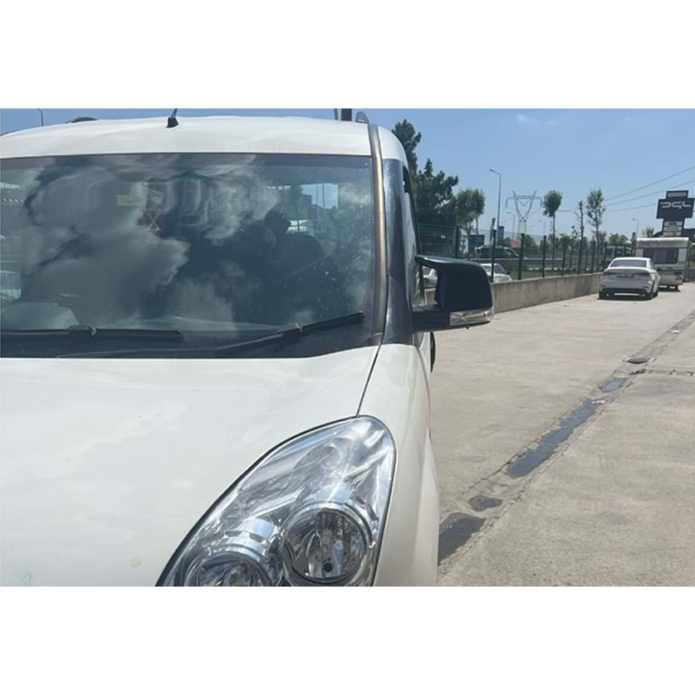 Fiat Doblo 2 2010+ - Ayna Kapağı Batman V1 Stil Yapıştırma , Piano Black ABS Set