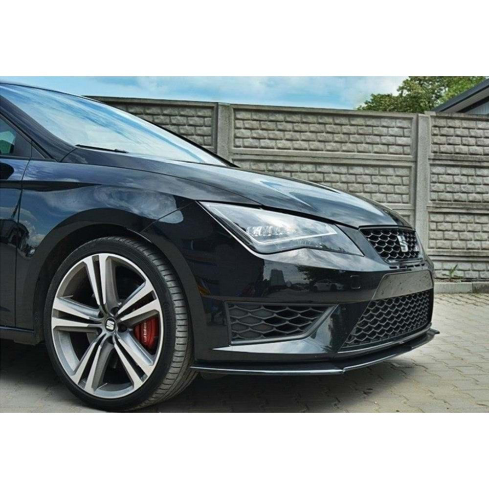 Seat Leon Mk3 2012+ - Tampon Lipi/Ön Cupra/FR V1 Stil, Piano Black Ürün Yüzeyi, Vkm.