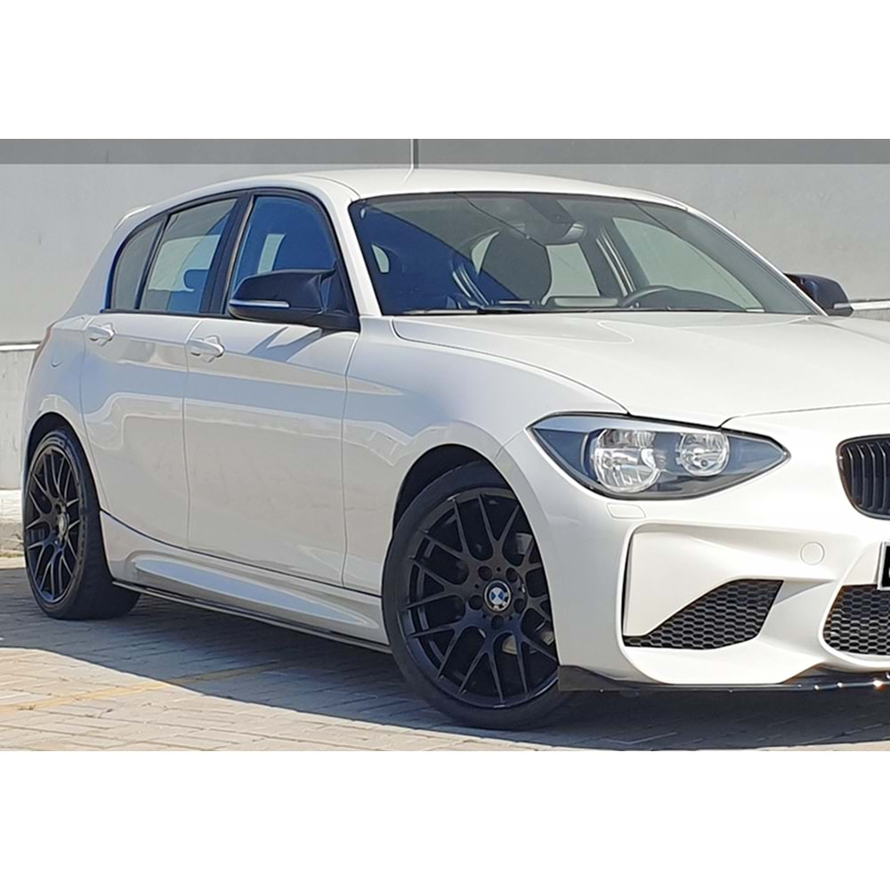 BMW F20 2011+ - Marşpiyel Alt Çıta B Plus M Performance V1 Stil 3 mm, Piano Black Ürün Yüzeyi Vkm. Set