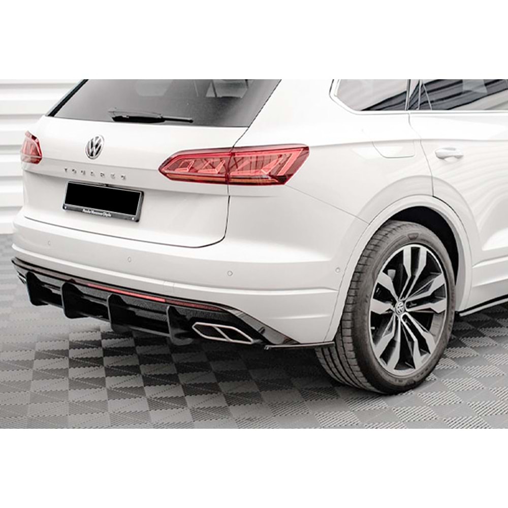 VW Touareg Mk3 2018+ - Tampon Flap/Arka Yan, A Pex R Line V1 Stil, Piano Black Parlak Ürün Yüzeyi, Vakum, Set