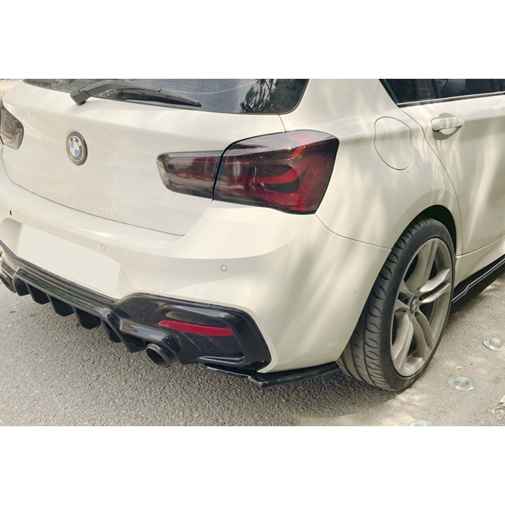 BMW F20 LCI 2015+ - Flap Arka Yan Max A Plus+ M Power V1 Stil, Piano Black Parlak Ürün Yüzeyi, Vkm., Set