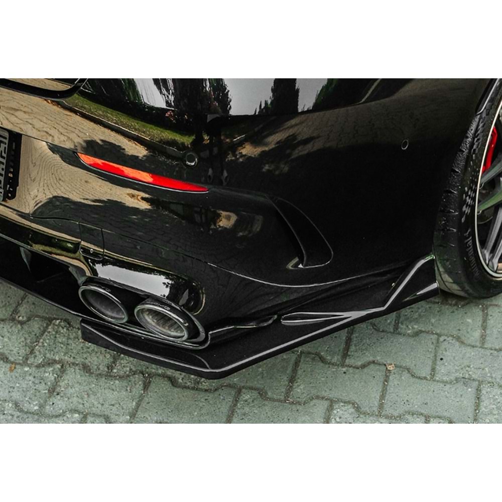 M. Benz C118 CLA45 2019+ - Tampon Flap/Arka Yan, A Plus CLA45 S Aero Pack V1 Stil, Piano Black Parlak Ürün Yüzeyi, Vakum, Set