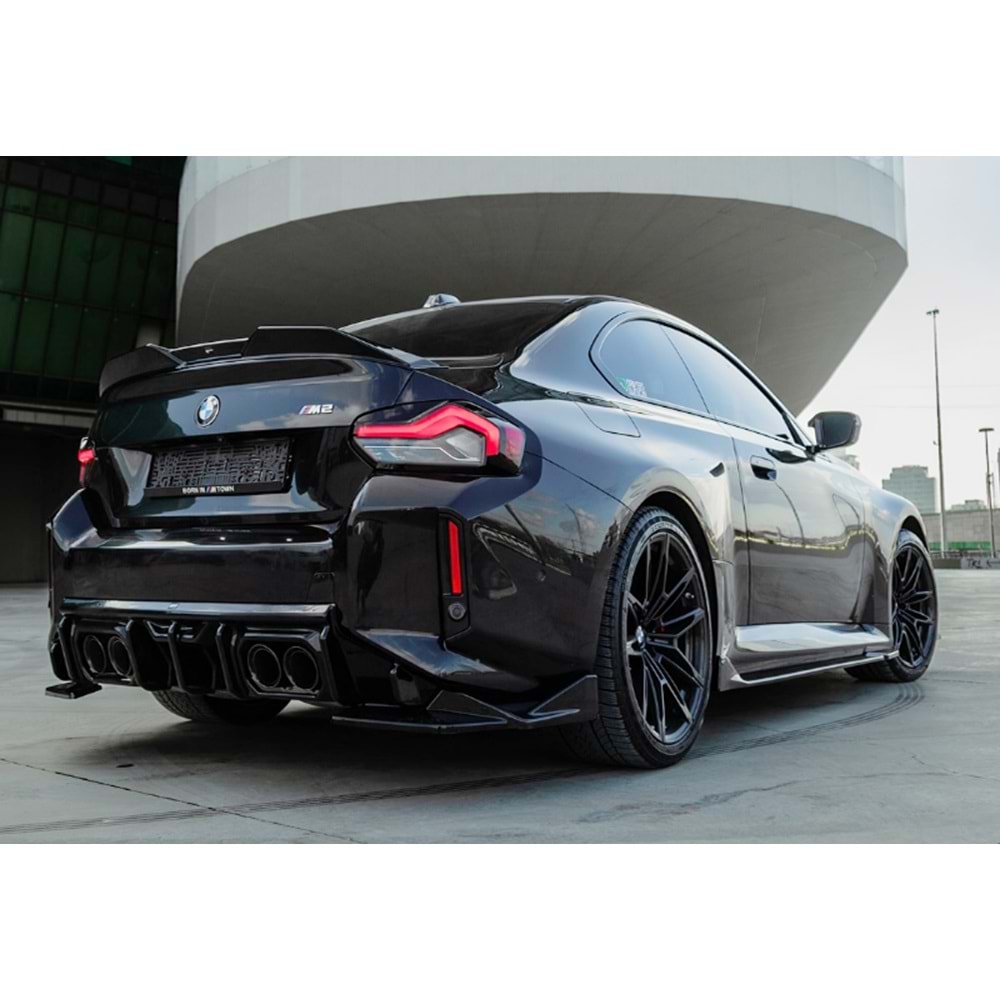 BMW G87 M2 2023+ - Difüzör/Arka, A Plus M2 V1 Stil, Piano Black Parlak Ürün Yüzeyi, Vkm.