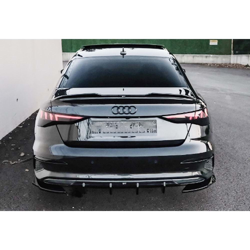 Audi A3 8Y SD/SPB 2020+ - Difüzör/Arka A Plus+ Basic V1 Stil, Piano Black Parlak Ürün Yüzeyi, Vkm.