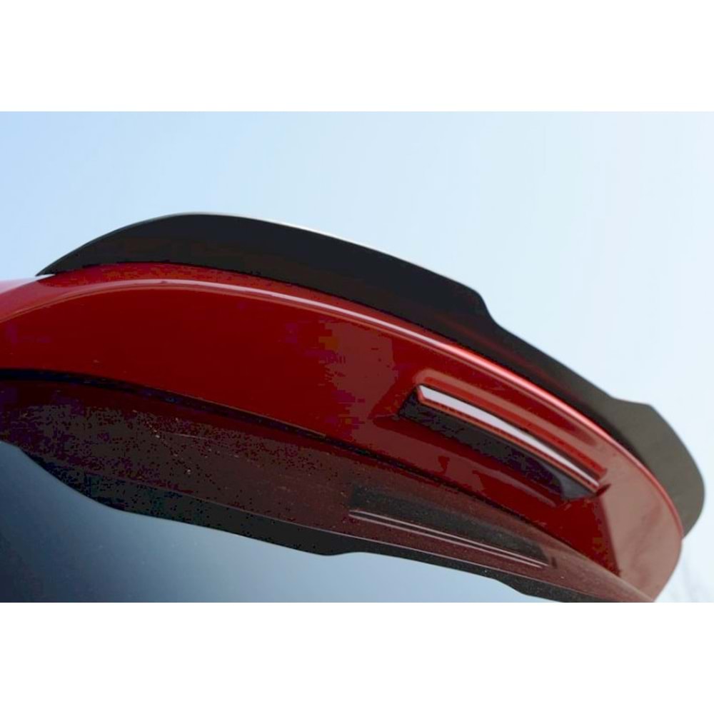 VW Golf Mk6 2008+ - Spoiler A Plus GTI/Highline/R V2 Style, Tavan Üzeri, Piano Black Ürün Yüzeyi, Vakum