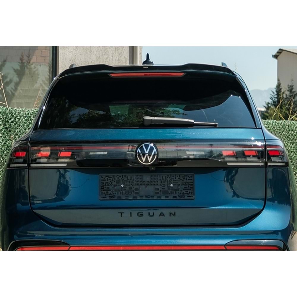 VW Tiguan Mk3 2024+ - Spoiler, A Plus R Line V1 Cap Stil, Tavan Üzeri, Çift Taraflı Piano Black Parlak Ürün Yüzeyi, Vakum
