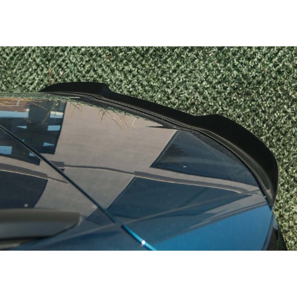 VW Tiguan Mk3 2024+ - Spoiler, A Plus R Line V1 Cap Stil, Tavan Üzeri, Çift Taraflı Piano Black Parlak Ürün Yüzeyi, Vakum