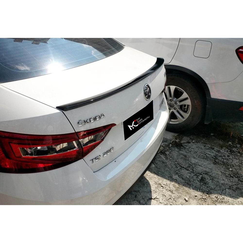 Skoda Superb Mk3 2015+ - Spoiler Oem V2 Stil Anatomik Bagaj Üzeri, Piano Black ABS