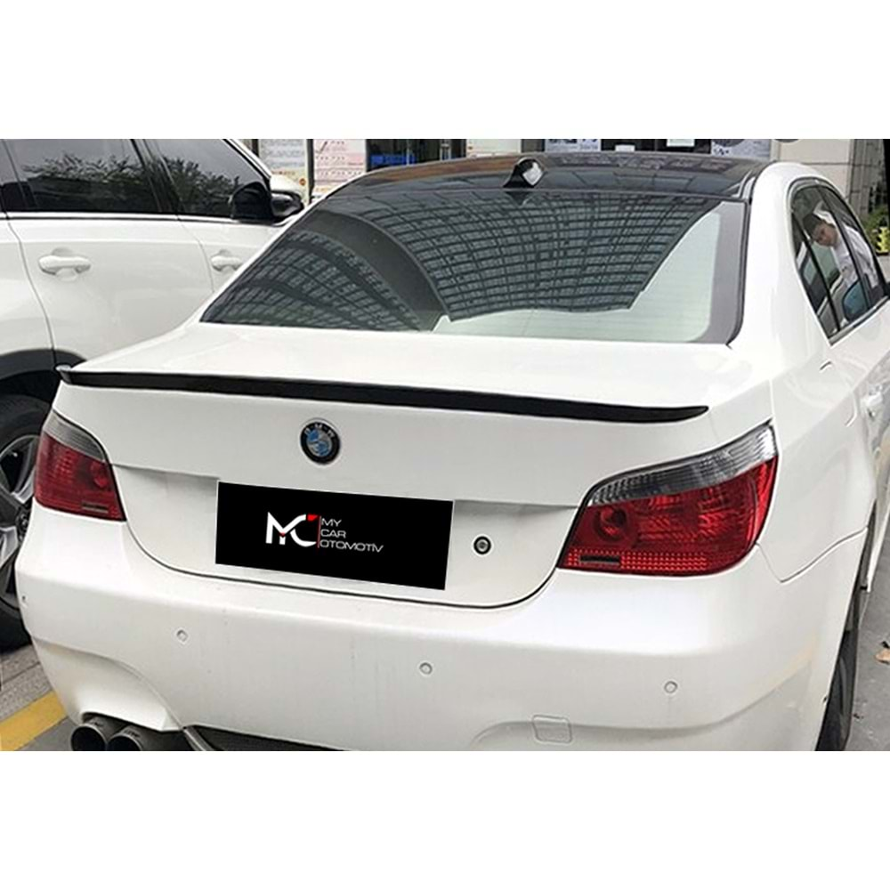 BMW E60 2003+ - Spoiler M5 V2 Stil Bagaj Üzeri, Piano Black Boyalı Ürün Yüzeyi ABS