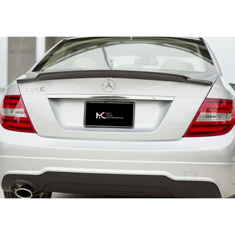 M. Benz W204 2007+ - Spoiler Renntech V2 Stil, Bagaj Üzeri, Piano Black Boyalı Ürün Yüzeyi, ABS