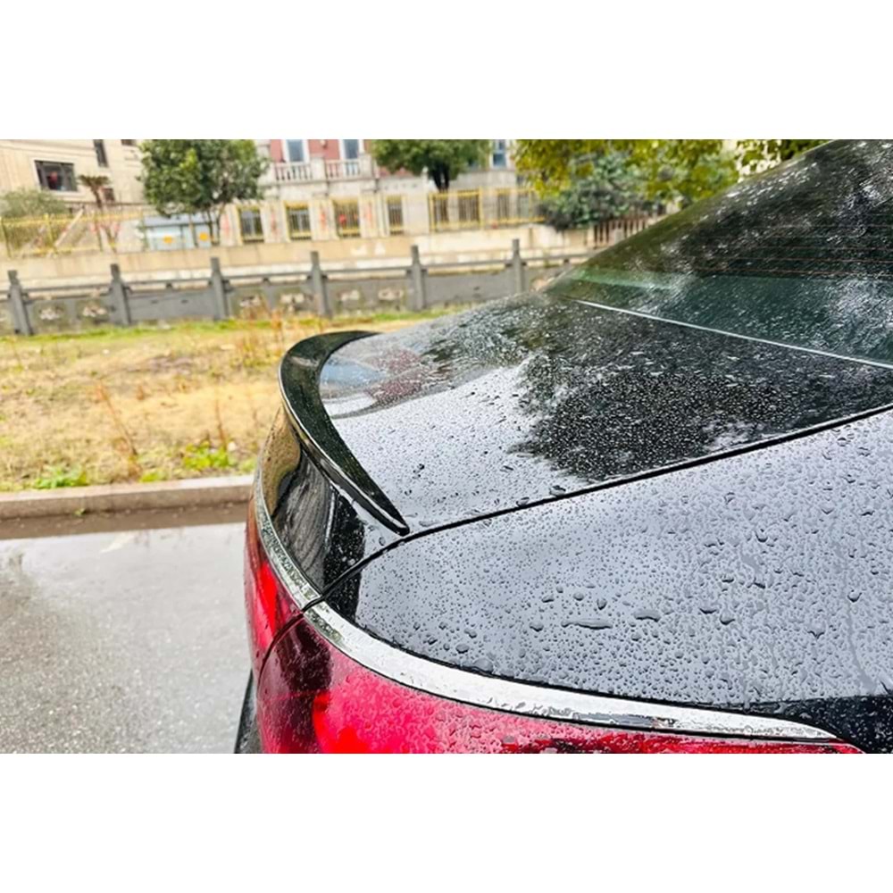 M. Benz W214 2024+ - Spoiler, AMG V2 Anatomik Stil, Bagaj Üzeri, Piano Black Boyalı Ürün Yüzeyi, ABS