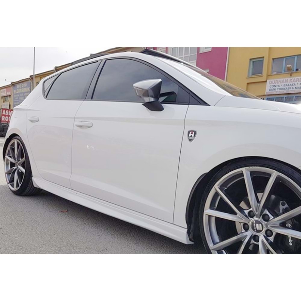 Seat Leon Mk3 2012+ - Marşpiyel/Yan B Plus Aero V1 Stil, Mat Siyah Ürün Yüzeyi, Vakum, Set