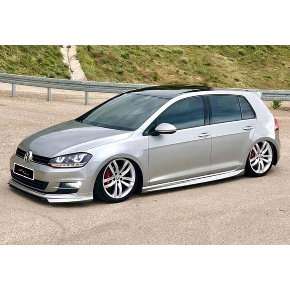 VW Golf Mk7 2012+ - Marşpiyel/Yan B Plus Aero V1 Stil, Mat Siyah Ürün Yüzeyi, Vakum, Set