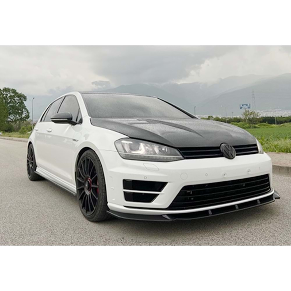 VW Golf Mk7 2012+ - Marşpiyel Alt Çıta A Plus+ V1 Stil 4 mm, Piano Black Parlak Ürün Yüzeyi, Vkm., Set