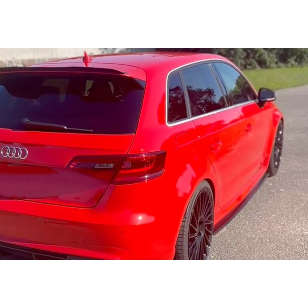 Audi A3 RS3 8V SB 2015+ - Marşpiyel Alt Çıta A Plus+ RS3 V1 Stil 4 mm, Piano Black Parlak Ürün Yüzeyi Vkm. Set