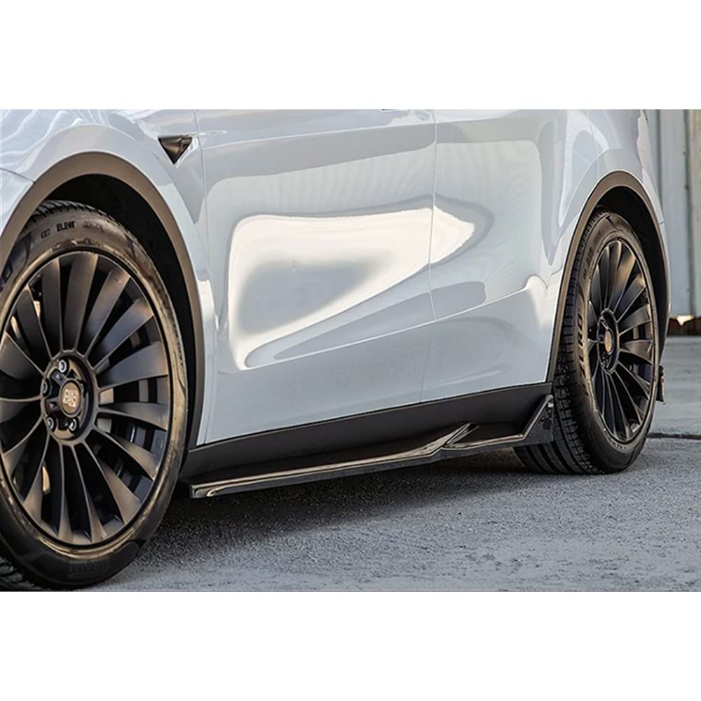 Tesla Model Y 1 2020+ - Marşpiyel Çıta/Yan Alt, A Plus Std. Line V1 Stil, Piano Black Parlak Ürün Yüzeyi, Vakum, Set
