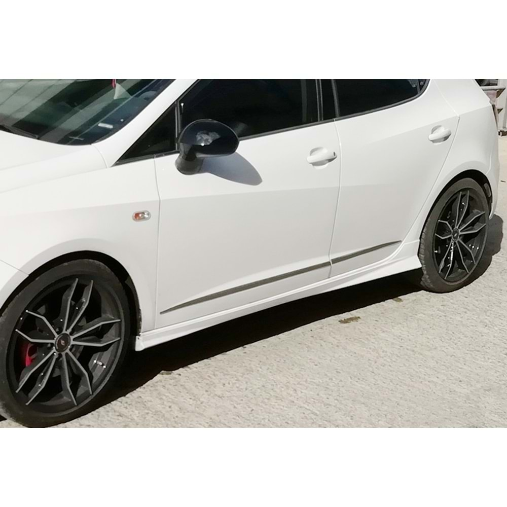 Seat Ibiza Mk4 2008+ - Marşpiyel Cupra Stil 4 Kapı, İşlemsiz Ham Yüzey Vakum Set