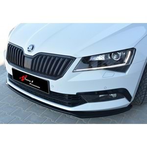 Skoda Superb Mk3 2015+ - Tampon Lipi/Ön B Plus Elite V2 Stil, Piano Black Ürün Yüzeyi, Vakum