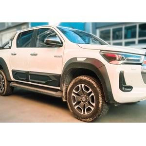 Toyota Hilux 8 2015+ - Kapı Üzeri Kaplaması A Plus+ Elegance V1 Stil, Mat Siyah Ürün Yüzeyi Vkm. Set