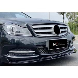 M. Benz W204 2007+ - Tampon Lipi/Ön Brabus Stil, Flaplı 3 Parçaı, Piano Black Boyalı Ürün Yüzeyi, ABS