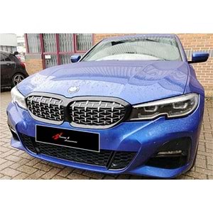 BMW G20 2019+ - Panjur Diamond Stil, Piano Black Çerçeve İç Krom Şerit ABS Set