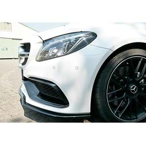 M. Benz C205 2015+ - Ön Lip Max A Plus+ C63 AMG V1 Stil, Piano Black Parlak Ürün Yüzeyi, Vkm.