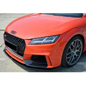 Audi TT RS Mk3 2016+ - Ön Lip Max A Plus+ RS V1 Stil, Piano Black Parlak Ürün Yüzeyi Vkm.