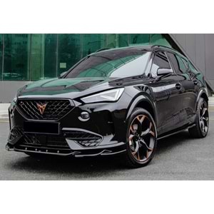 Seat Cupra Formentor Mk1 2020+ - Tampon Lipi/Ön, A Plus Cupra V3 Stil, Piano Black Parlak Ürün Yüzeyi, Vakum