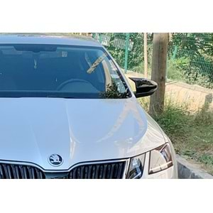 Skoda Octavia Mk3 2013+ - Ayna Kapağı Batman V1 Stil Yapıştırma, Piano Black Ürün Yüzeyi ABS Set