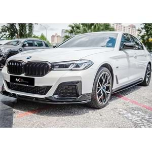 BMW G30 LCI 2020+ - Ön Ek A Plus+ M Performance Stil 3 Parça, Piano Black Parlak Ürün Yüzeyi Vkm.