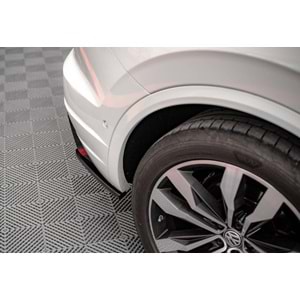 VW Touareg Mk3 2018+ - Tampon Flap/Arka Yan, A Pex R Line V1 Stil, Piano Black Parlak Ürün Yüzeyi, Vakum, Set