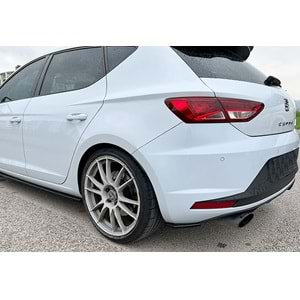 Seat Leon Mk3 2012+ - Flap Arka Yan, A Plus+ FR/Cupra V1 Stil, Piano Black Parlak Ürün Yüzeyi, Vkm., Set