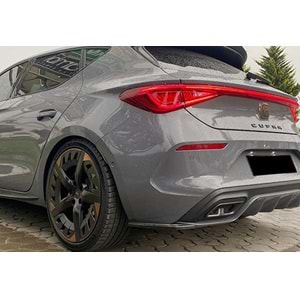 Seat Cupra Leon Mk1 2020+ - Flap/Arka Yan A Plus+ Cupra V1 Stil, Piano Black Parlak Ürün Yüzeyi, Vkm., Set