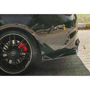 M. Benz C118 CLA45 2019+ - Tampon Flap/Arka Yan, A Plus CLA45 S Aero Pack V1 Stil, Piano Black Parlak Ürün Yüzeyi, Vakum, Set
